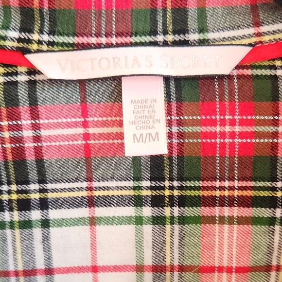 Victoria secret perfect for CHRISTMAS - Picture 3 of 4